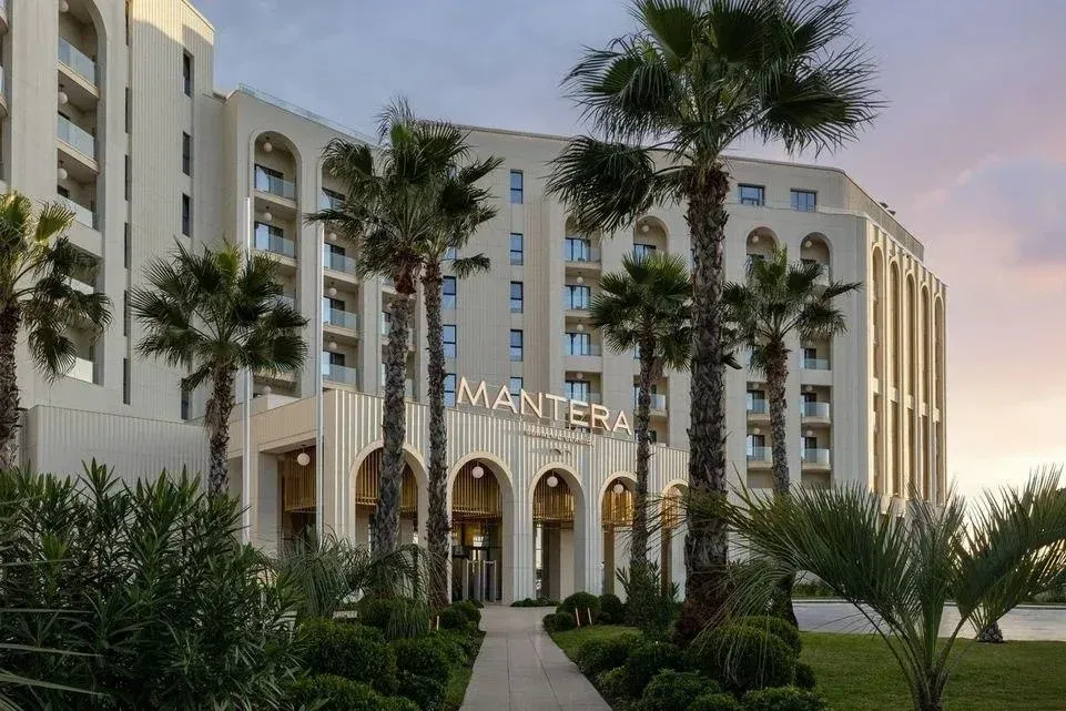 АК «MANTERA Seaview Residence (Мантера Сивью Резиденс)»